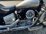 Klikněte pro detailní foto č. 4 - Yamaha XVS 1100 A DragStar Classic