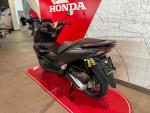 Klikněte pro detailní foto č. 2 - Honda PCX 125 DX