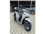 Klikněte pro detailní foto č. 2 - Honda SH 125i s el. kufrem Honda 35L