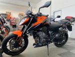 Klikněte pro detailní foto č. 2 - KTM 890 Duke = AKRAPOVIČ / POWERPARTS