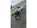 Klikněte pro detailní foto č. 6 - Suzuki DR 125 SM motard SUPER STAV , KOUPENO NOVÉ V Č.R.