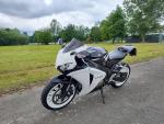 Klikněte pro detailní foto č. 11 - Honda Fireblade