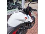 Klikněte pro detailní foto č. 8 - Honda CB 750 Hornet