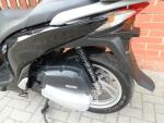 Klikněte pro detailní foto č. 12 - Honda SH 150i (2015 ABS)
