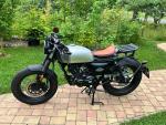 Klikněte pro detailní foto č. 6 - Brixton Rayburn 125
