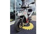 Klikněte pro detailní foto č. 10 - Aprilia SR 125 Motard