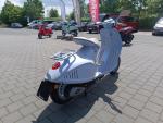 Klikněte pro detailní foto č. 7 - Vespa 946 Snake Azzuro