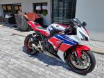 Klikněte pro detailní foto č. 3 - Honda CBR 1000 RR Fireblade