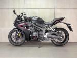 Klikněte pro detailní foto č. 4 - Honda CBR 650 R ABS 2025 - ČR / 1. MAJ / JEN 3284 KM / SUPER CENA