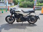 Klikněte pro detailní foto č. 4 - Husqvarna Vitpilen 401