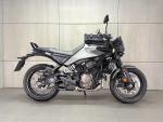 Klikněte pro detailní foto č. 1 - Husqvarna Svartpilen 125 ABS - ČR / 1. MAJ / JEN 1410 KM / SUPER CENA