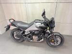 Klikněte pro detailní foto č. 7 - Husqvarna Svartpilen 125 ABS - ČR / 1. MAJ / JEN 1410 KM / SUPER CENA