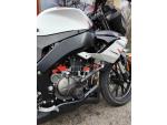 Klikněte pro detailní foto č. 11 - Aprilia Tuono 125