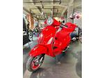 Klikněte pro detailní foto č. 4 - Vespa Primavera 125 RED s kufrem a opěrkou
