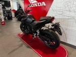 Klikněte pro detailní foto č. 2 - Honda CB 750 Hornet