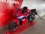 Klikněte pro detailní foto č. 3 - Honda CBR 650 R