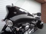 Klikněte pro detailní foto č. 6 - Yamaha XV 1900 Midnight Star se štítem. 2011.