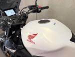 Klikněte pro detailní foto č. 11 - Honda CB 500 F Hornet - ČR / 1. MAJ / JEN 2067 KM / DOPLŇKY ZA 25 TIS.