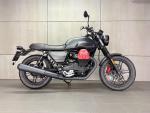 Klikněte pro detailní foto č. 1 - Moto Guzzi V7 III Carbon ABS - LIMITOVANÁ EDICE / ČR / 1. MAJ / SUPER CENA