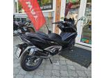 Klikněte pro detailní foto č. 11 - Kymco AK 550i ABS, ČR, Vyšší plexi, Výhřívané rukojeti, Led osvětlení