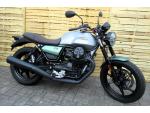 Klikněte pro detailní foto č. 3 - Moto Guzzi V7 III Stone Centenario
