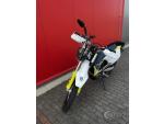 Klikněte pro detailní foto č. 3 - Husqvarna 710