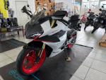 Klikněte pro detailní foto č. 6 - CFMOTO 450 SR 25 bílá, černá AKCE helma