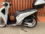 Klikněte pro detailní foto č. 6 - Honda SH 150i (2019 ABS)