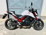 Klikněte pro detailní foto č. 2 - Honda CB 750 Hornet