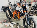 Klikněte pro detailní foto č. 5 - KTM 690 Duke R = TOP STAV / STK V CENĚ/ NAJETO 11.567 KM