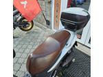 Klikněte pro detailní foto č. 13 - Suzuki SIXteen 125,Nissin brzdič,originální kufr,2x klíč,nastav. plexi
