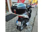 Klikněte pro detailní foto č. 6 - Suzuki SIXteen 125,Nissin brzdič,originální kufr,2x klíč,nastav. plexi