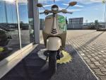 Klikněte pro detailní foto č. 9 - Vespa 946 DRAGON