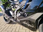 Klikněte pro detailní foto č. 10 - Kawasaki ZX-4R Metallic Spark Black 2026