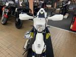 Klikněte pro detailní foto č. 3 - Husqvarna 701 Supermoto Leo Vince