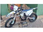 Klikněte pro detailní foto č. 5 - Husqvarna FE 350