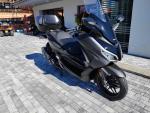 Klikněte pro detailní foto č. 4 - Honda Forza 350 ČR