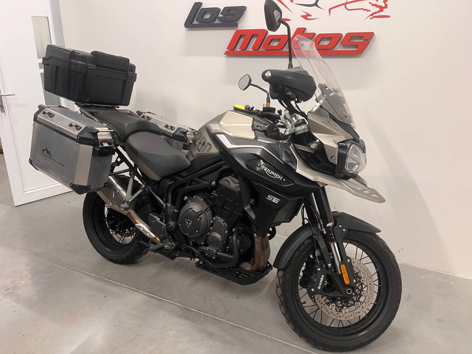 Triumph Tiger 1200 Desert Edition (2020), Kč