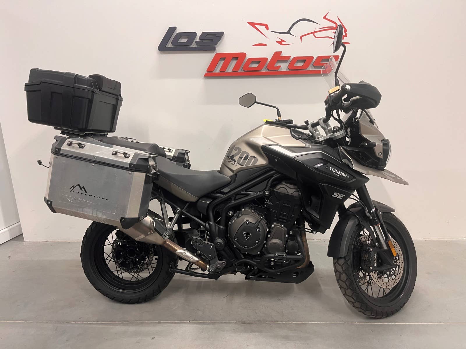 Triumph Tiger 1200 Desert Edition (2020), Kč