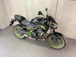 Klikněte pro detailní foto č. 3 - Kawasaki Z 650 ABS - ČR / 1.MAJ / A2 / JEN 3980 KM / DOPLŇKY / SUPER CENA