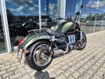Klikněte pro detailní foto č. 4 - Triumph Rocket III Roadster