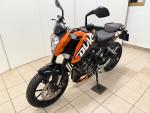 Klikněte pro detailní foto č. 4 - KTM 200 Duke,ABS,TOP,797 KM