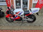 Klikněte pro detailní foto č. 3 - Honda CBR 900 RR, LEGENDÁRNÍ STROJ SKLADEM, nové pneu