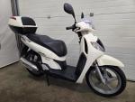 Klikněte pro detailní foto č. 1 - Honda SH 125i