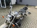 Klikněte pro detailní foto č. 11 - Yamaha XVS 1100 A DragStar Classic