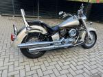 Klikněte pro detailní foto č. 2 - Yamaha XVS 1100 A DragStar Classic