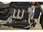 Klikněte pro detailní foto č. 2 - Triumph Rocket III Roadster