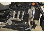 Klikněte pro detailní foto č. 3 - Triumph Rocket III Roadster