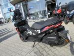 Klikněte pro detailní foto č. 2 - Aprilia SR GT 125 GP Replica