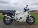 Klikněte pro detailní foto č. 2 - Yamaha FZR 600
